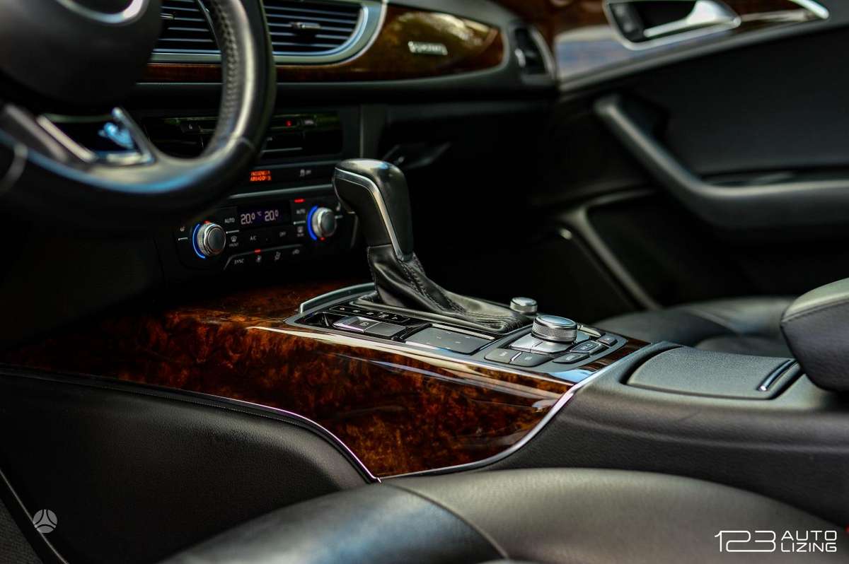 Audi A6, 2.0 l., Седан
