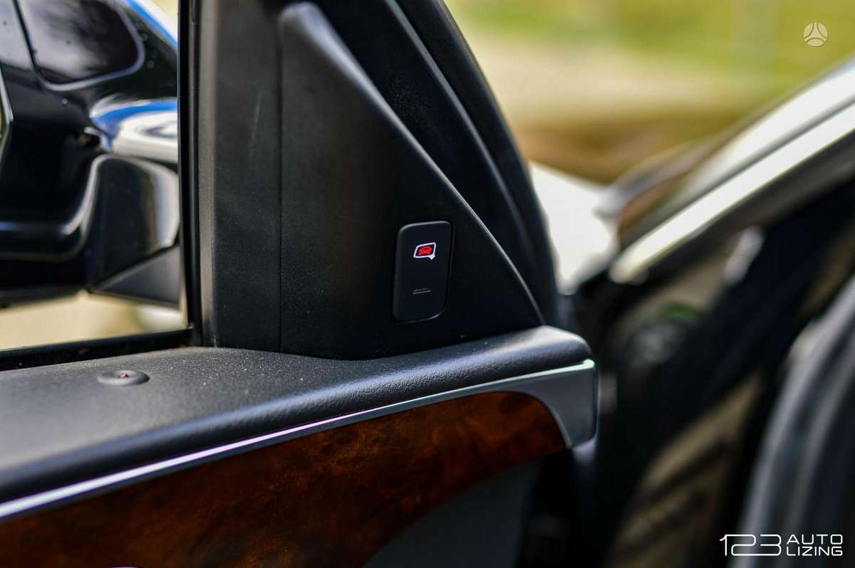 Audi A6, 2.0 l., Седан