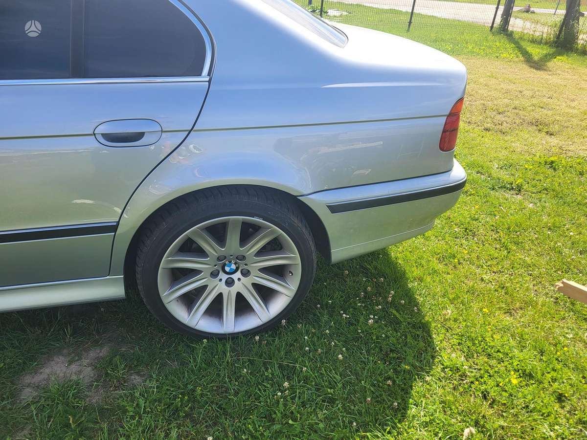 BMW 520, 2.0 l., Седан