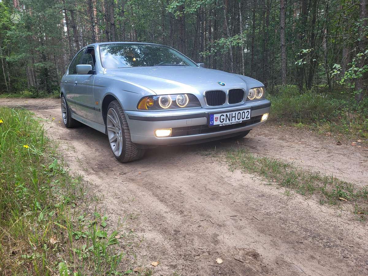BMW 520, 2.0 l., Седан