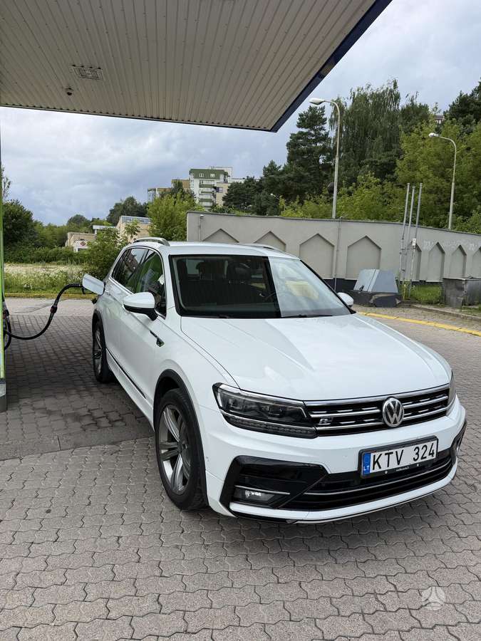 Volkswagen Tiguan - 3