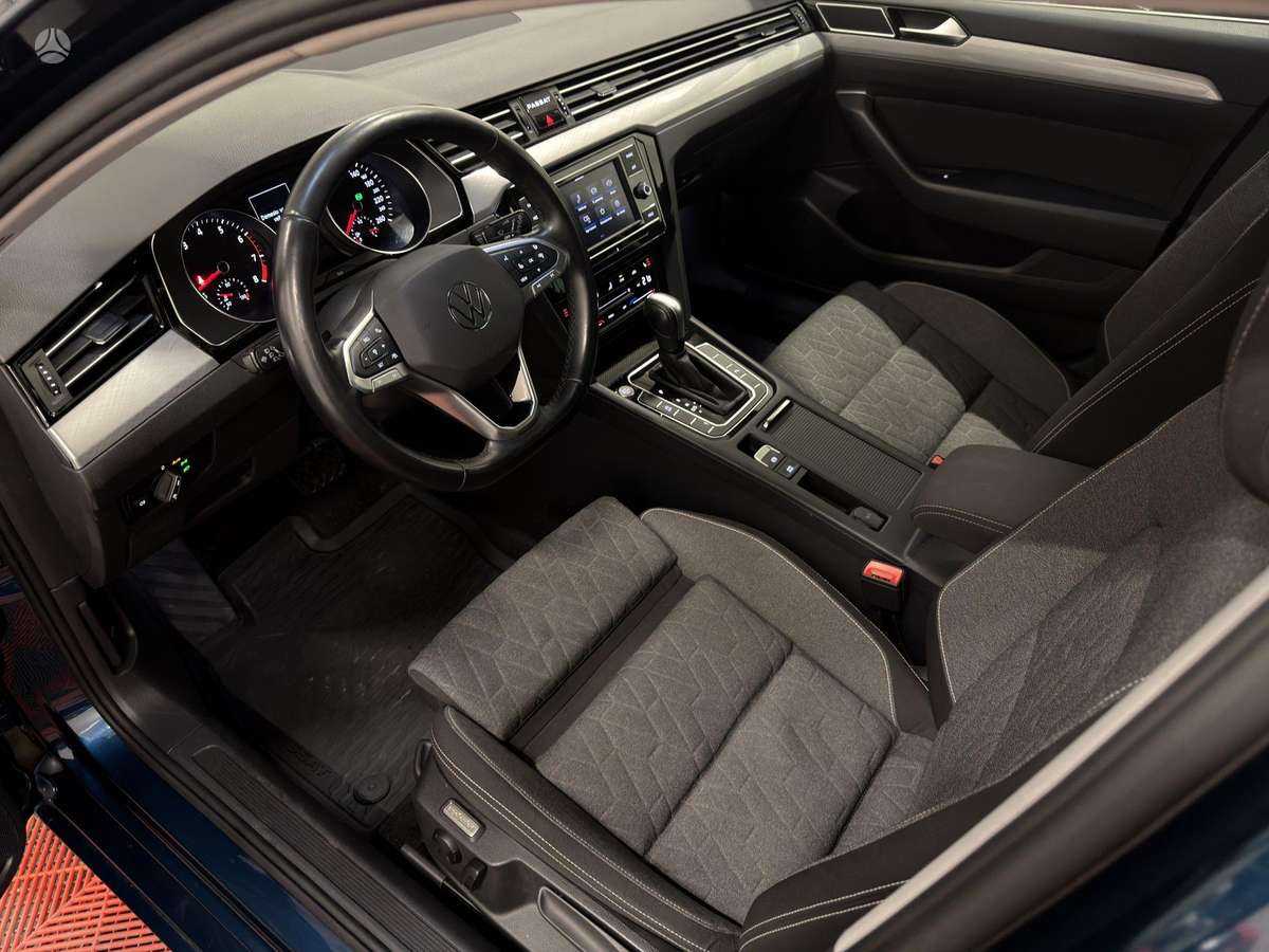 Volkswagen Passat - 10