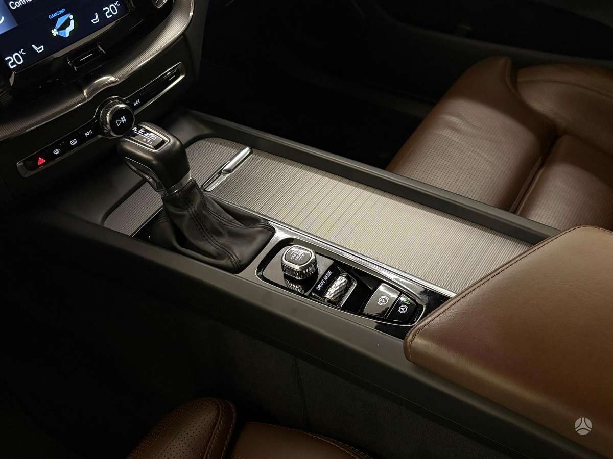 Volvo XC60 - 3