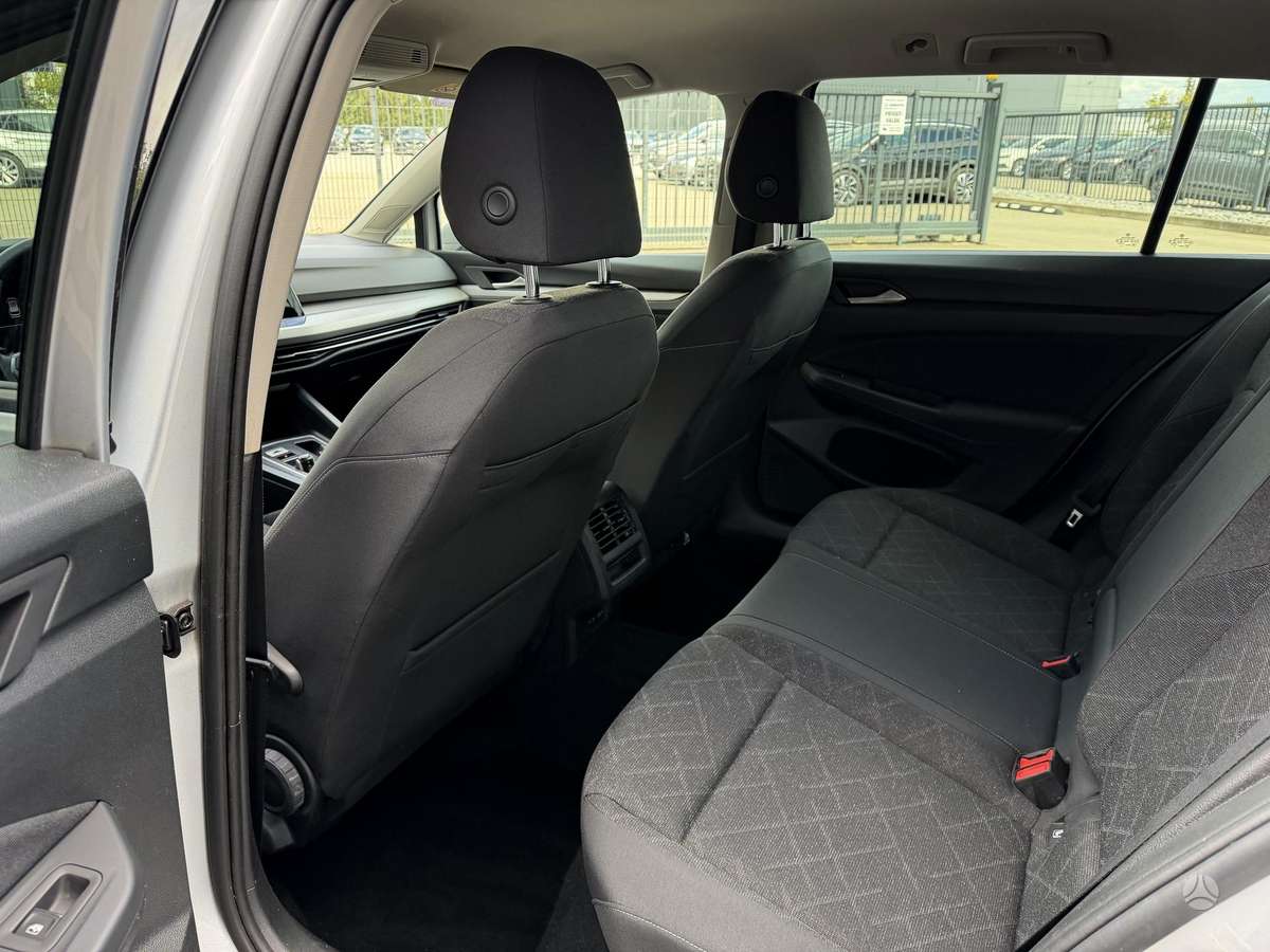 Volkswagen Golf - 11