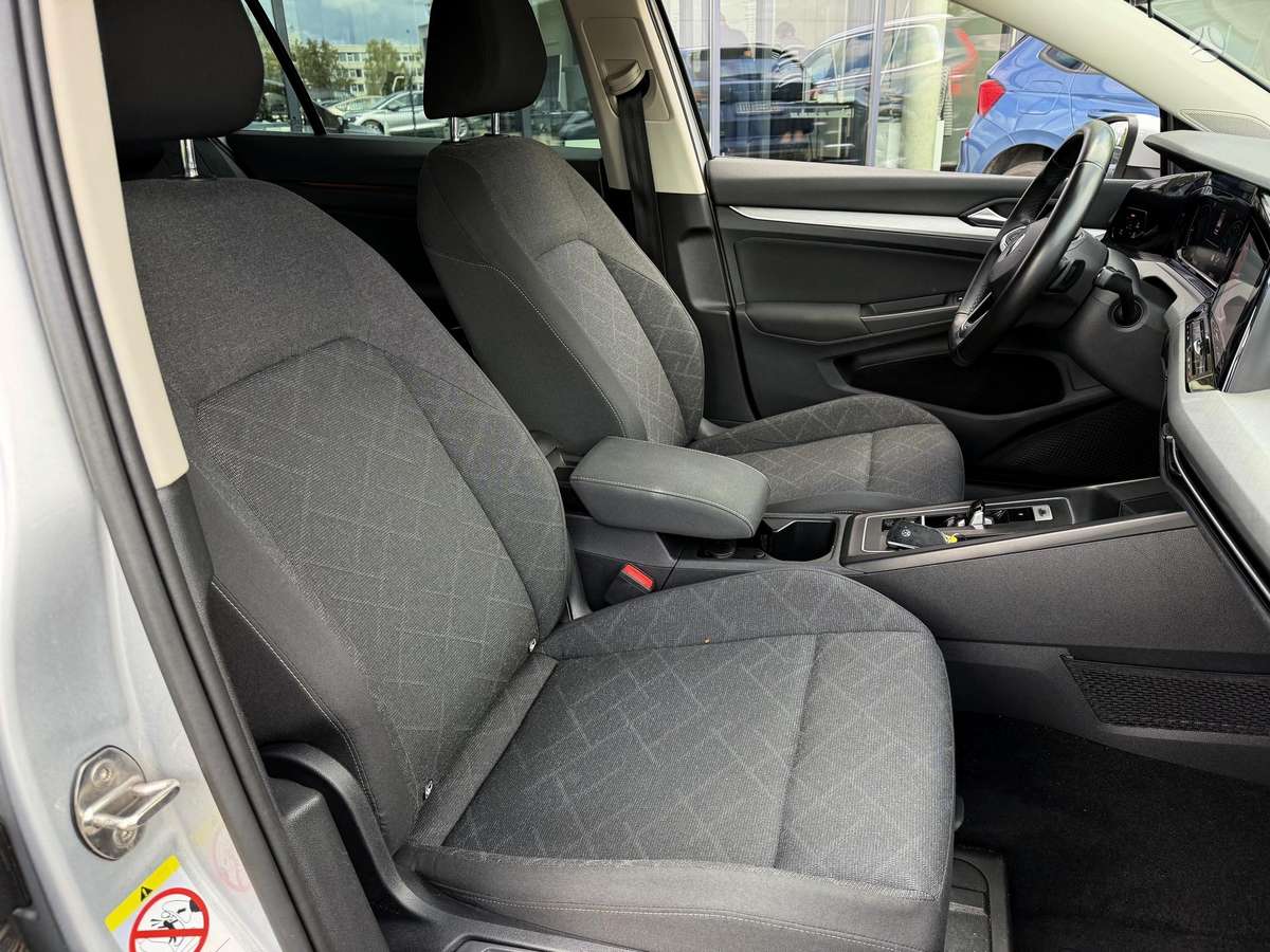 Volkswagen Golf - 9