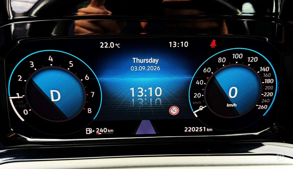 Volkswagen Golf - 6