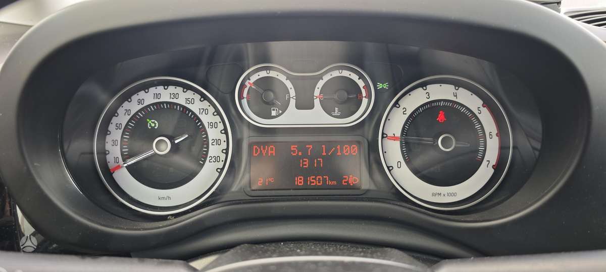 Fiat 500L, 1.6 l., hatchback