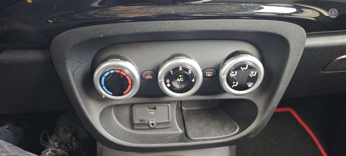 Fiat 500L, 1.6 l., hatchback