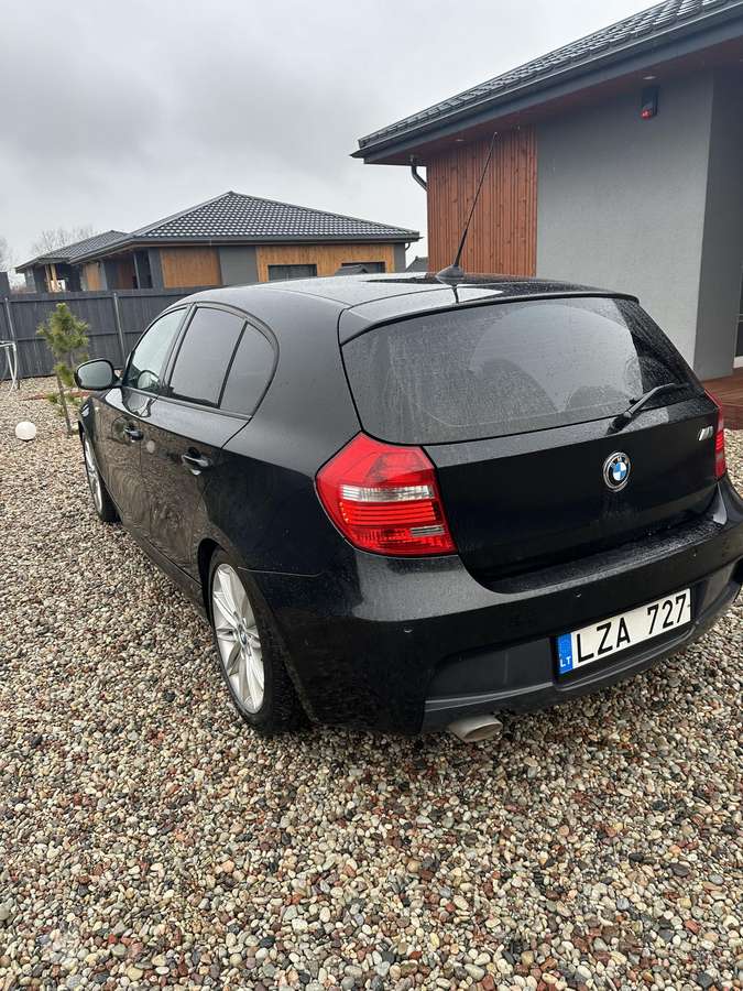 BMW 118, 2.0 l., hatchback