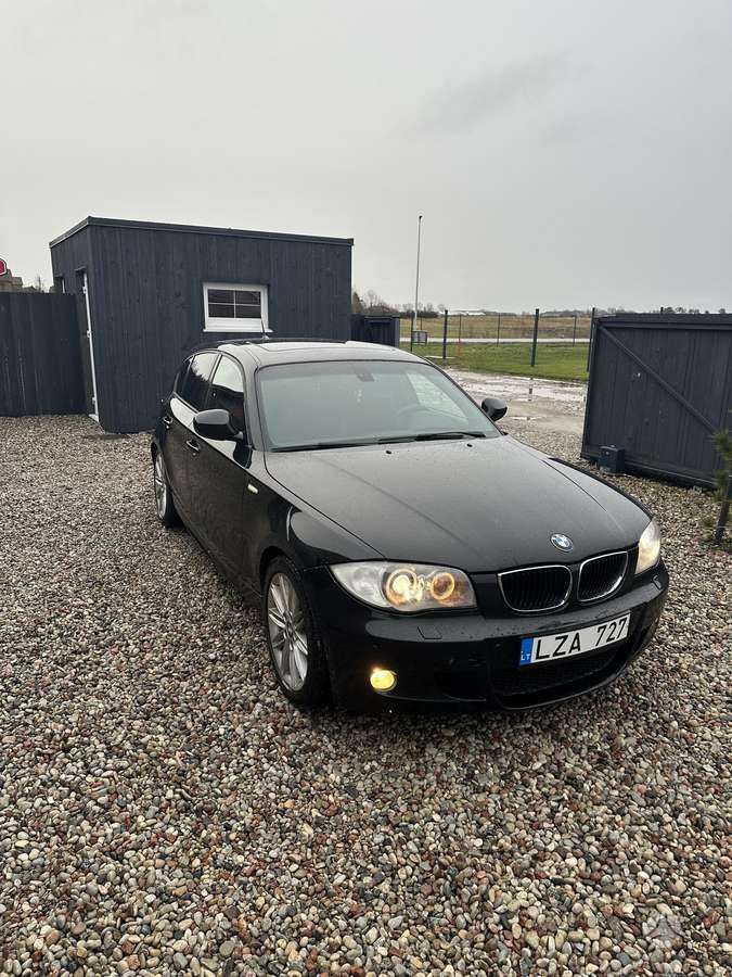 BMW 118, 2.0 l., Хэтчбек