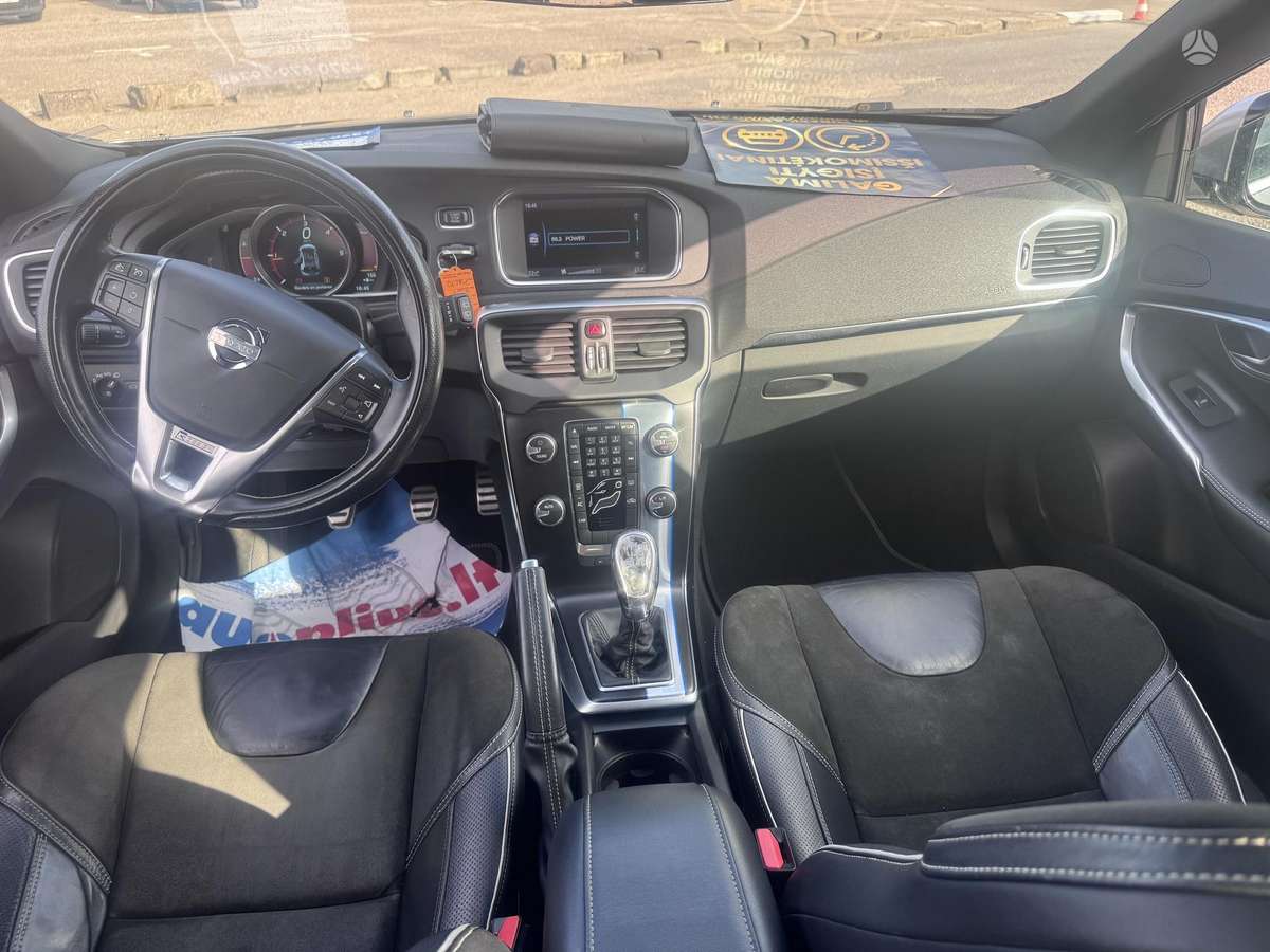 Volvo V40 - 10