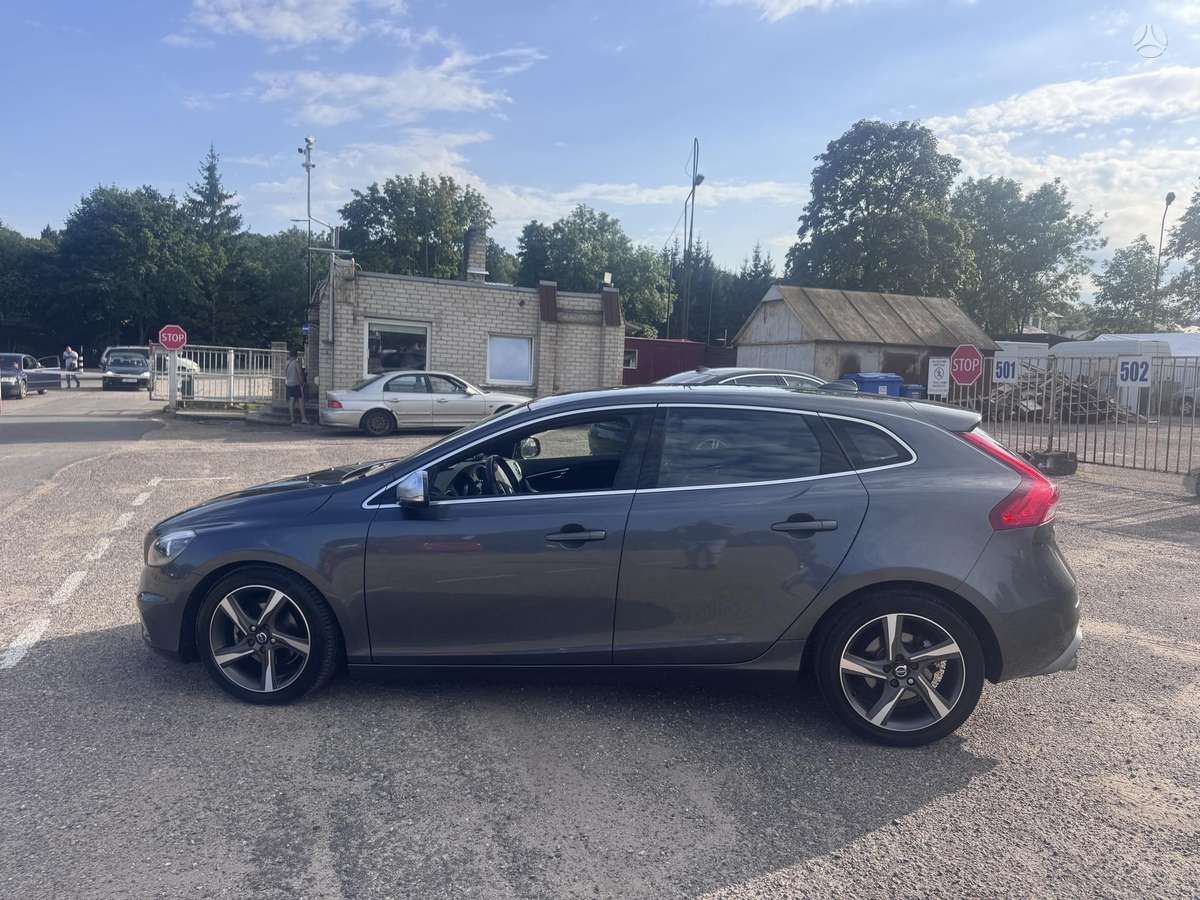 Volvo V40 - 4