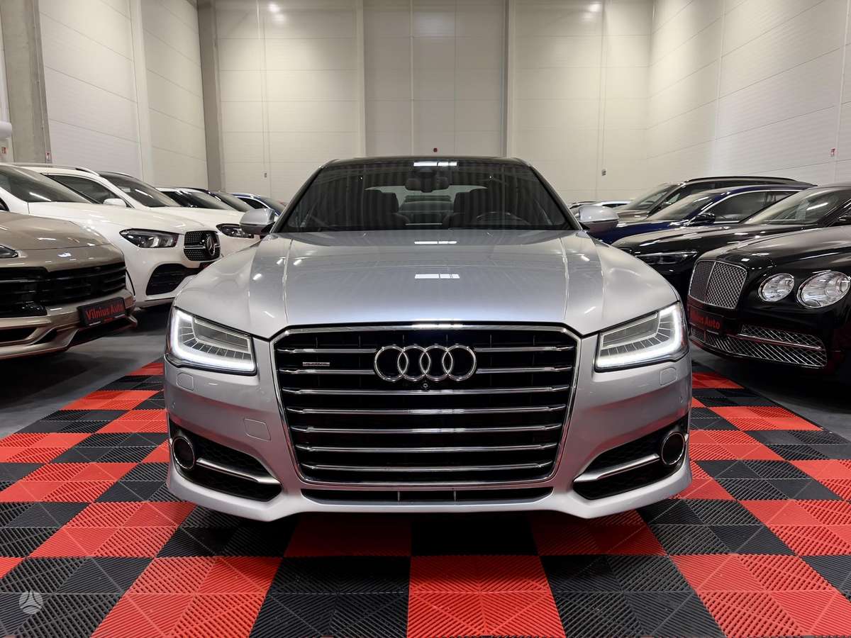 Audi A8, 3.0 l., limousine