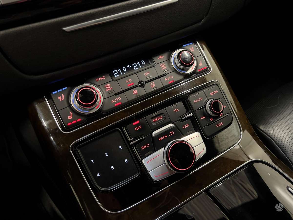 Audi A8, 3.0 l., limousine