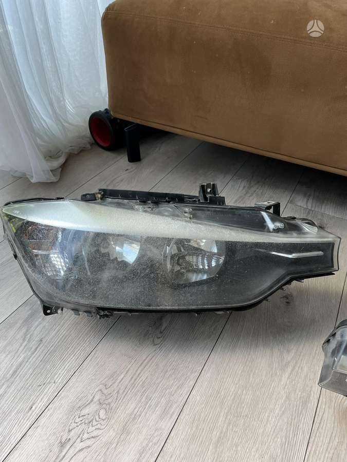 BMW 3 serija žibintai