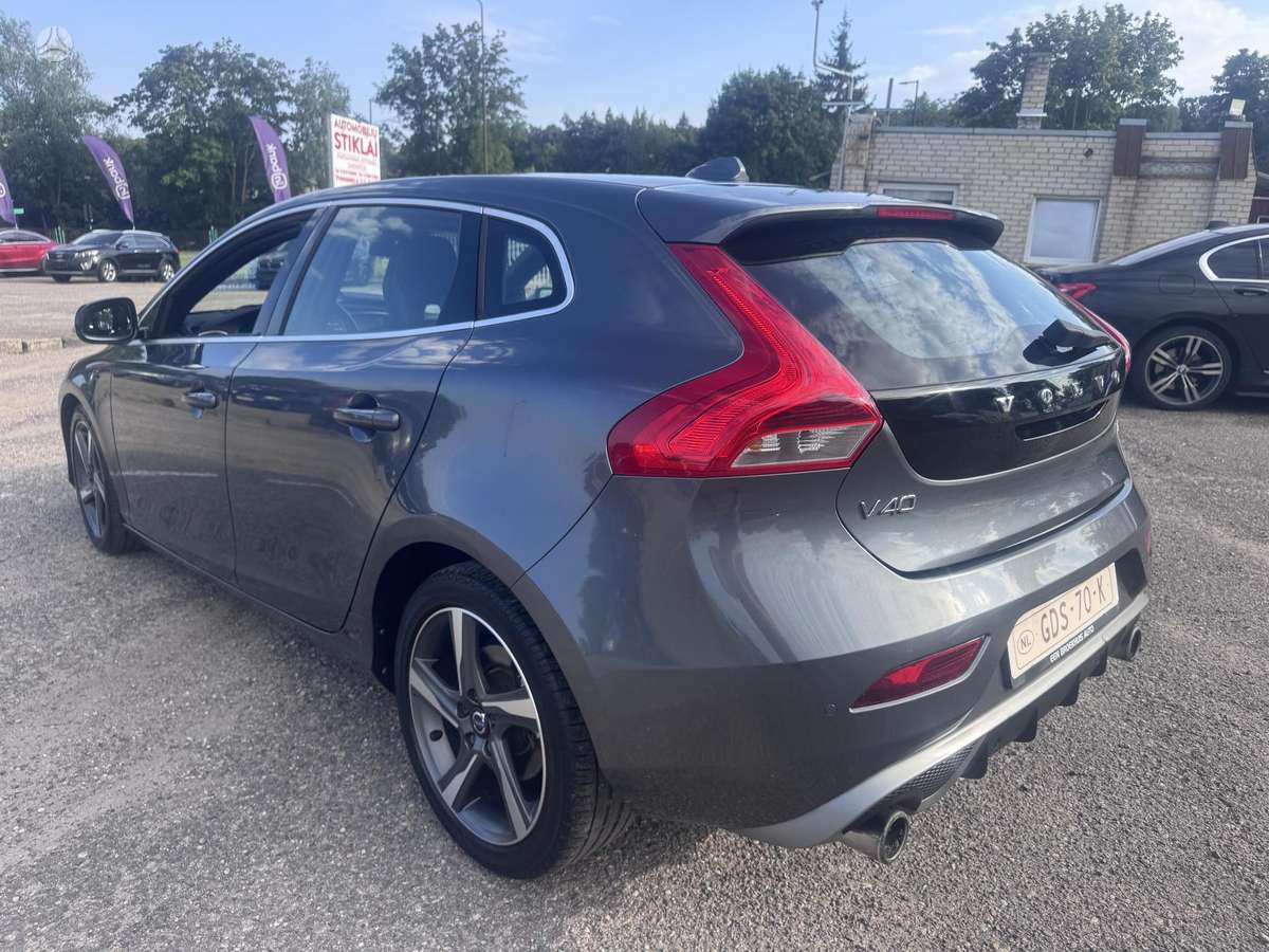 Volvo V40 - 6