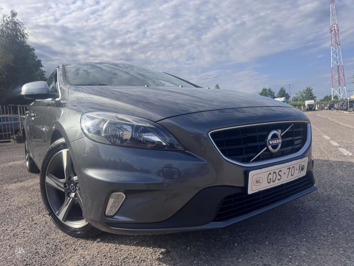 Volvo V40 - 2