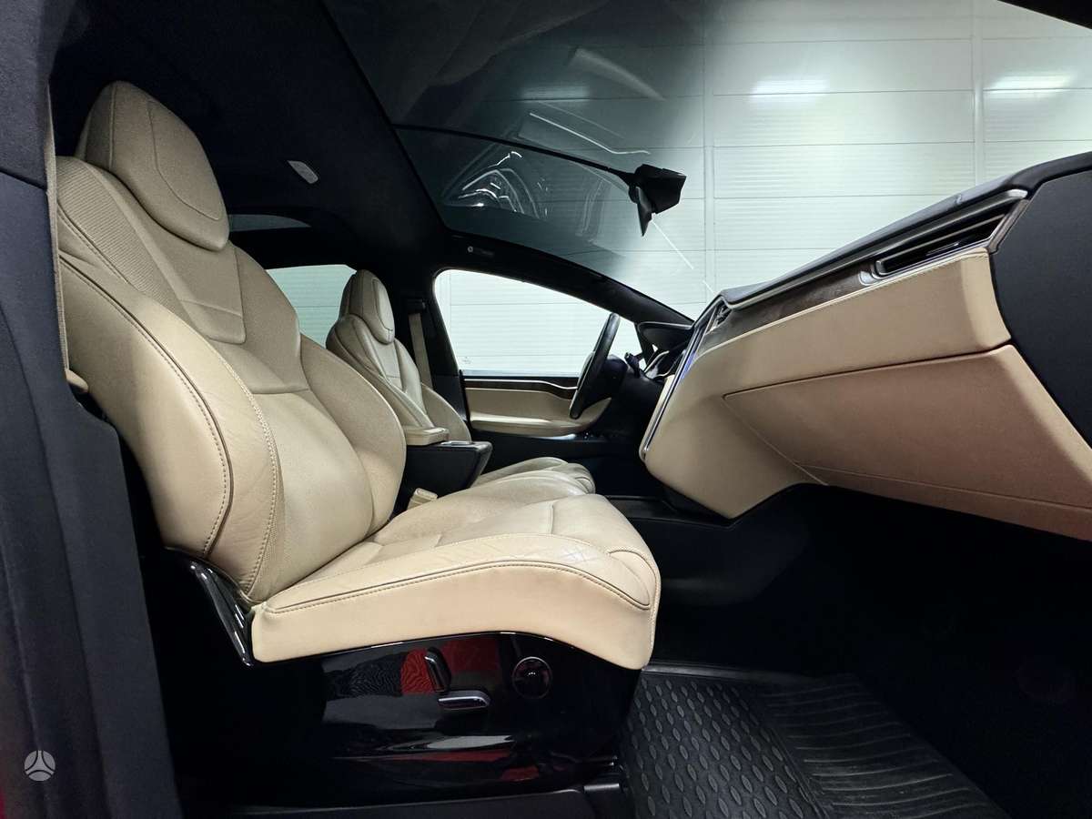 Tesla Model X, 90 kWh, off-road / crossover