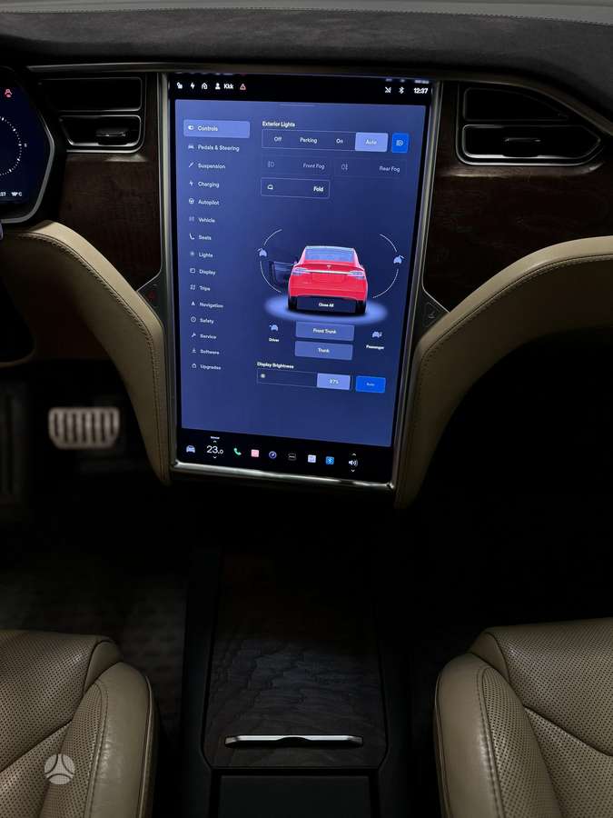 Tesla Model X, 90 kWh, off-road / crossover