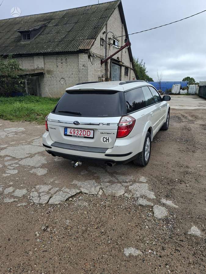 Subaru Outback - 4