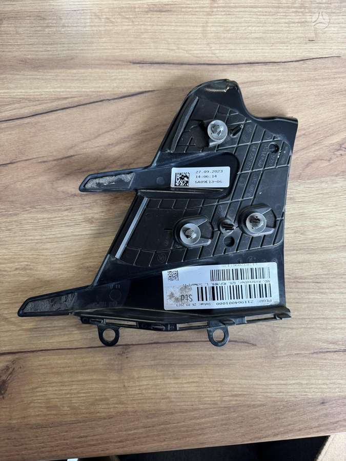 BMW i4 body parts
