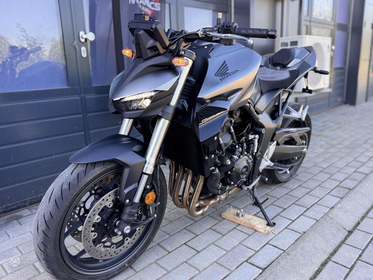 Honda CB 1000cc, street / classic