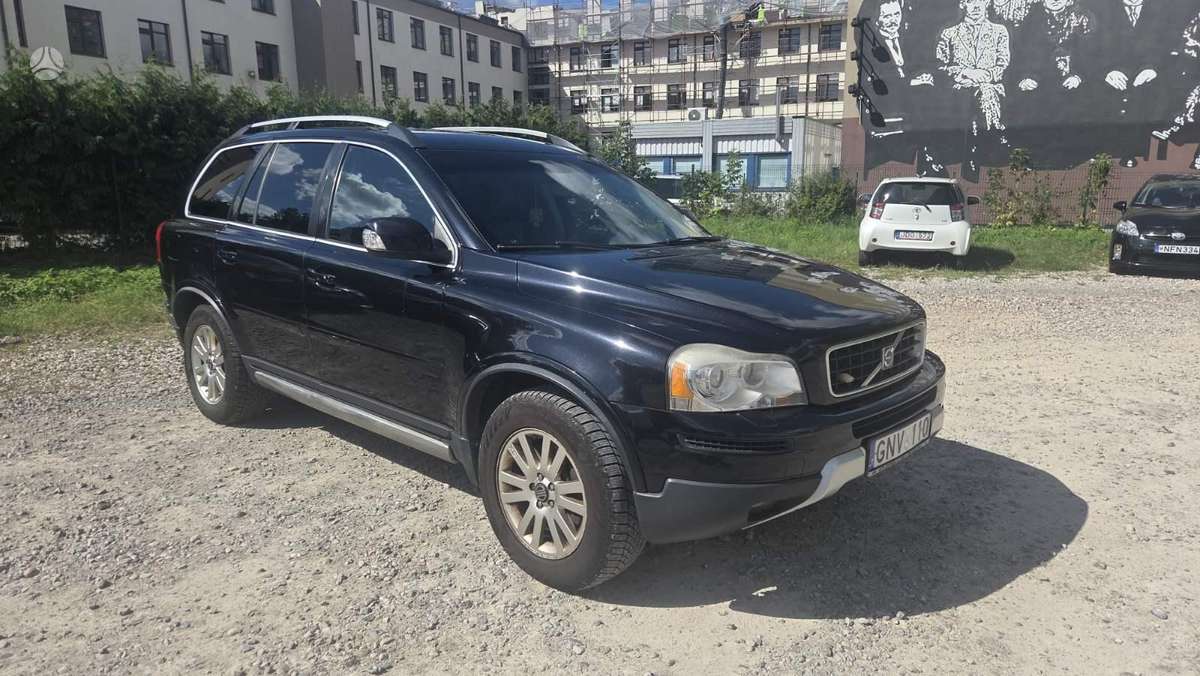 Volvo XC90 - 1