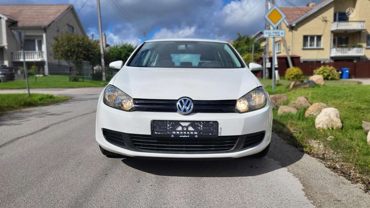 Volkswagen Golf - 2
