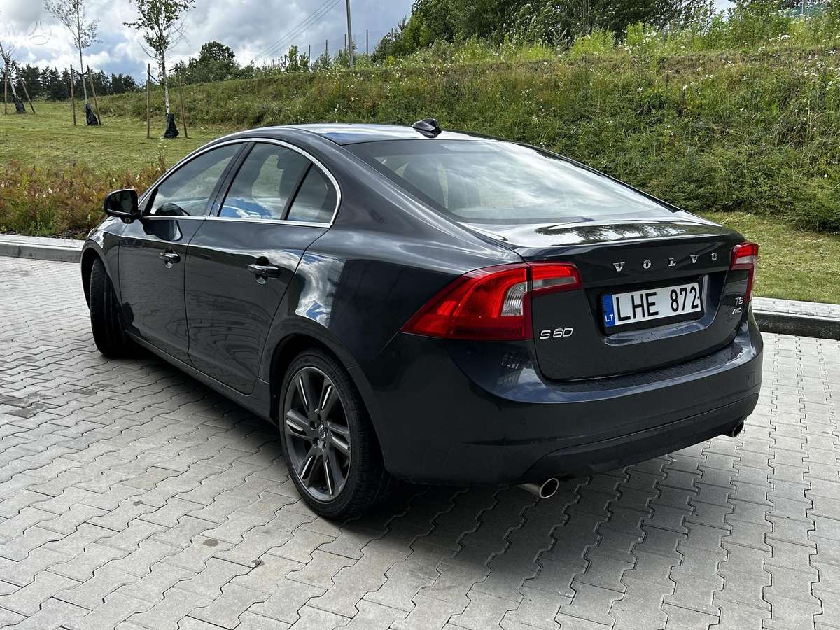 Volvo S60 - 4