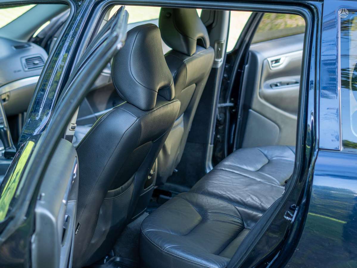 Volvo V70, 2.4 l., Универсал