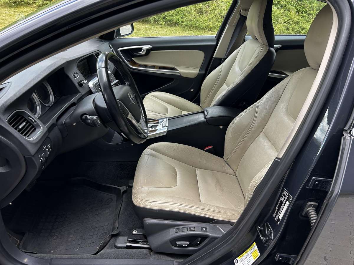 Volvo S60 - 11
