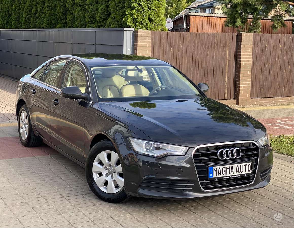 Audi A6, 2.0 l., Седан