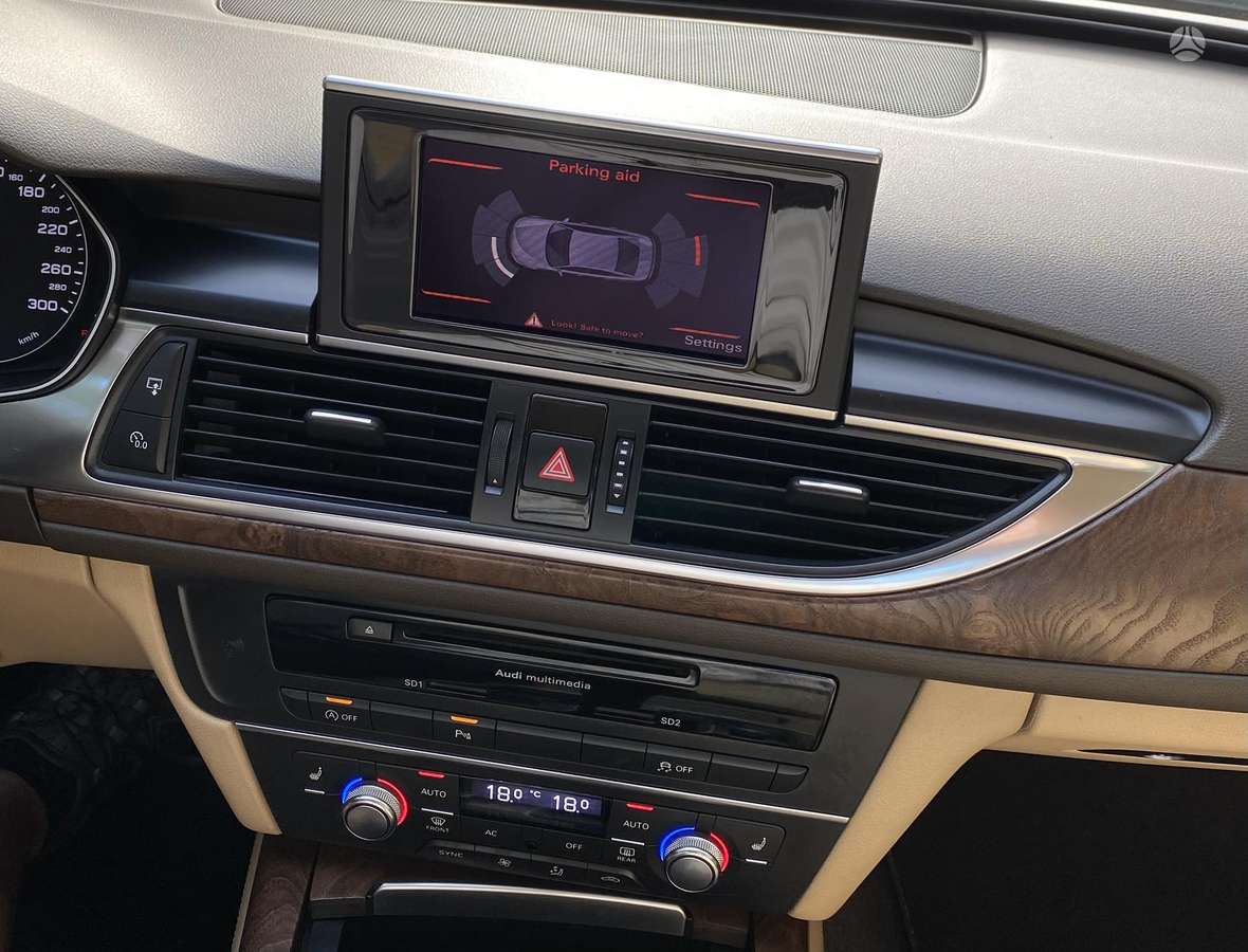 Audi A6, 2.0 l., Седан
