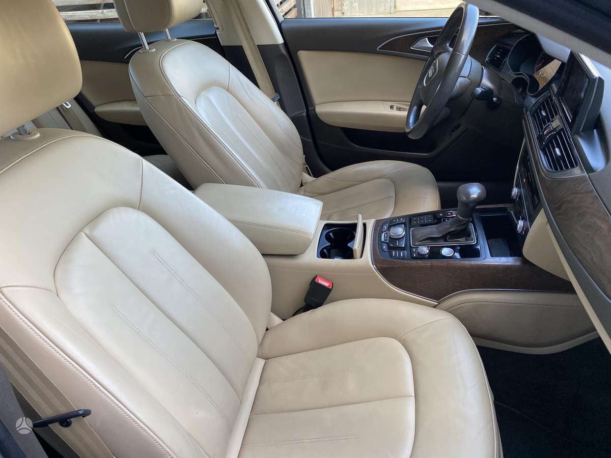 Audi A6, 2.0 l., Седан