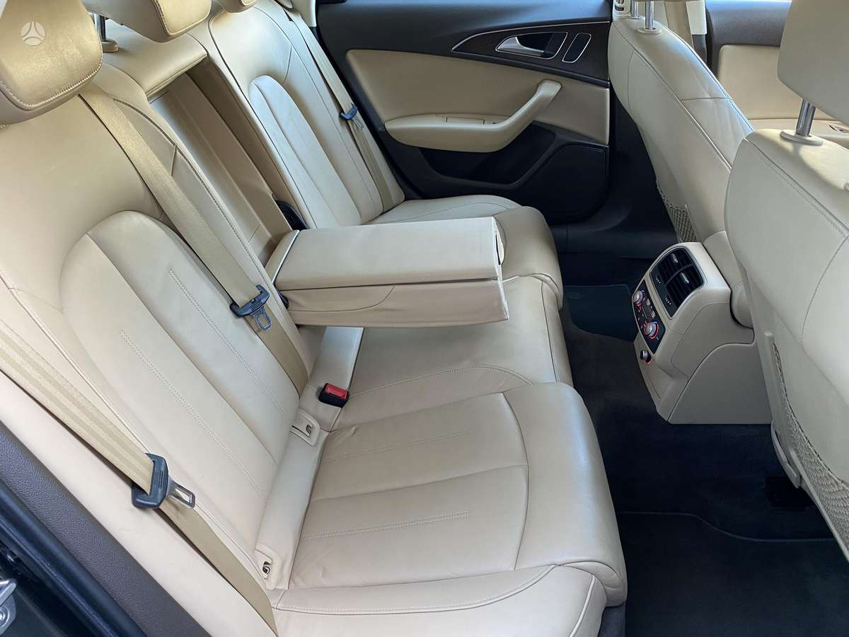 Audi A6, 2.0 l., Седан