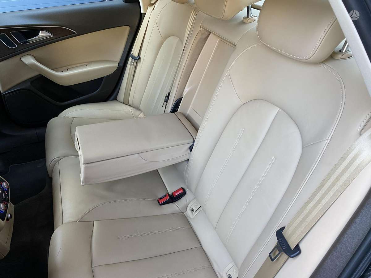 Audi A6, 2.0 l., Седан