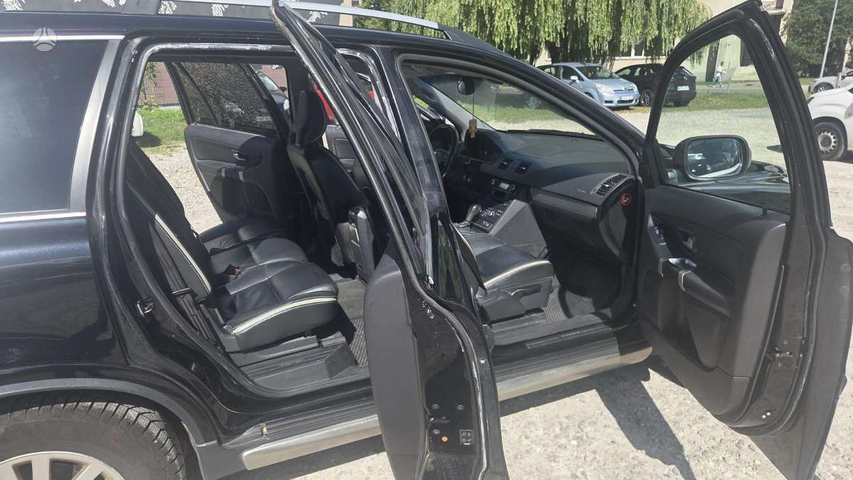 Volvo XC90 - 8