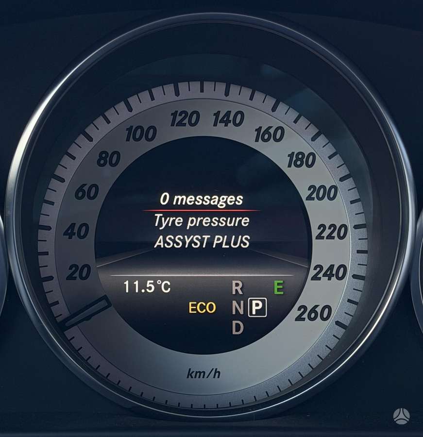 Mercedes-Benz E320, 3.0 l., Универсал