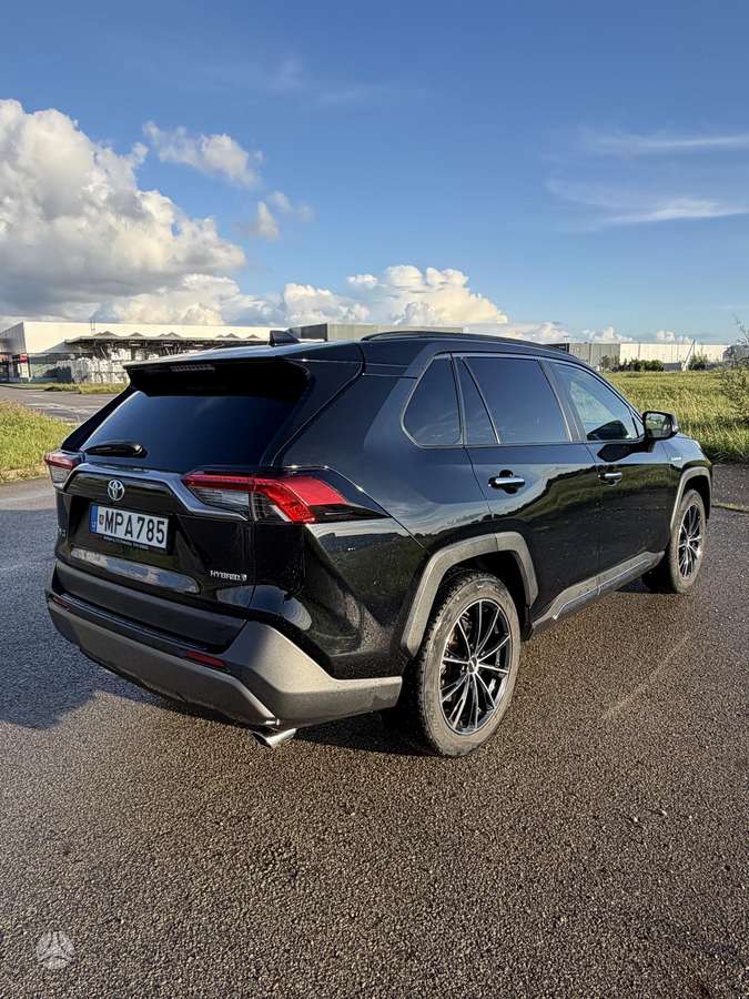 Toyota RAV4 - 4