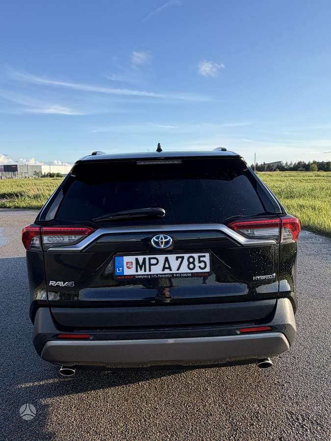 Toyota RAV4 - 5