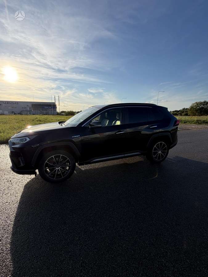 Toyota RAV4 - 6