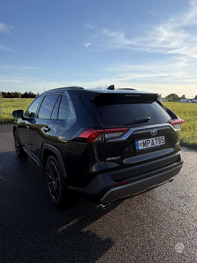 Toyota RAV4 - 7