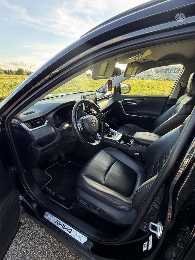 Toyota RAV4 - 12