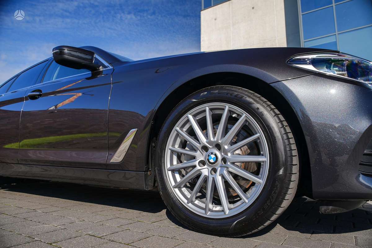 BMW 525, 2.0 l., Седан