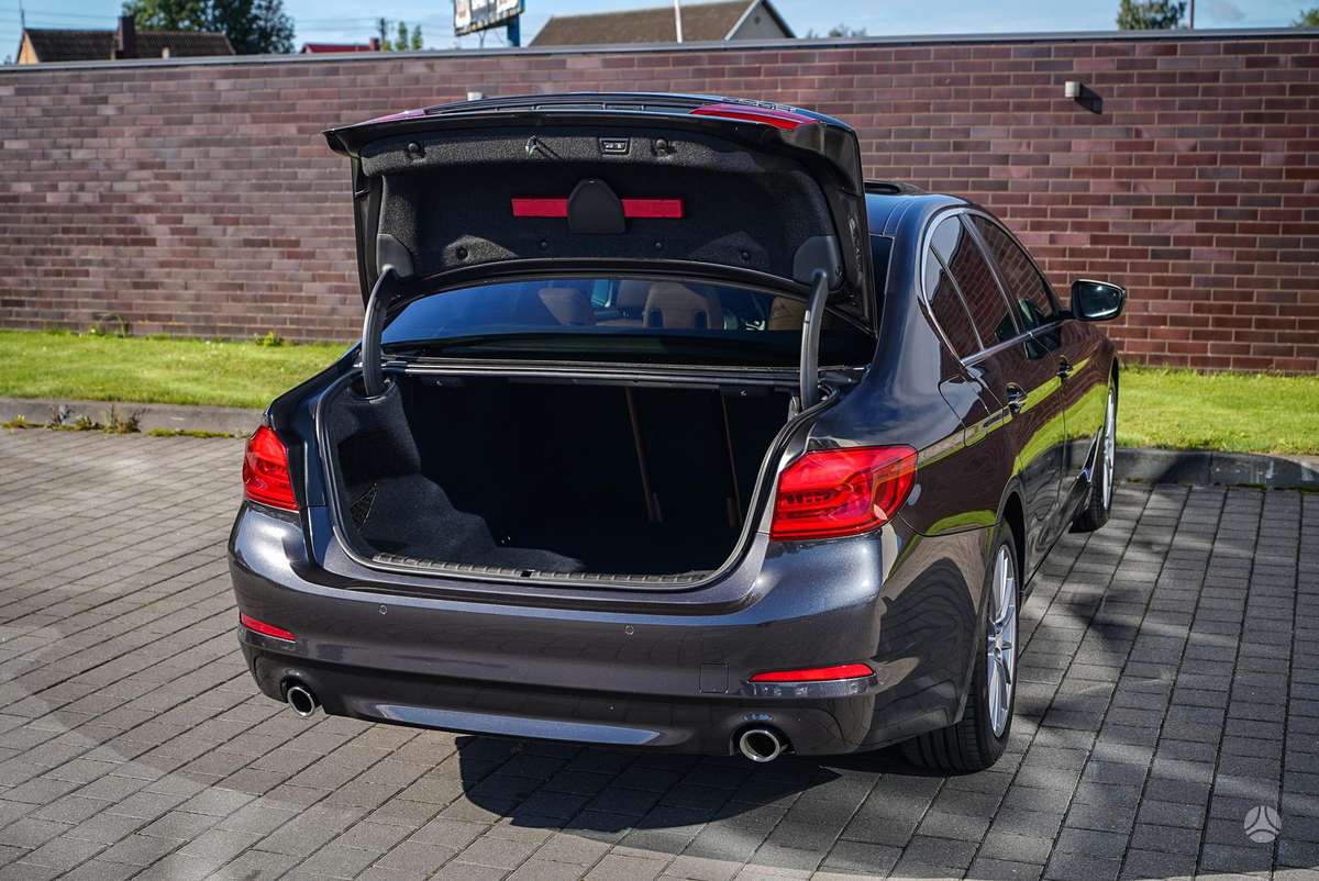 BMW 525, 2.0 l., Седан