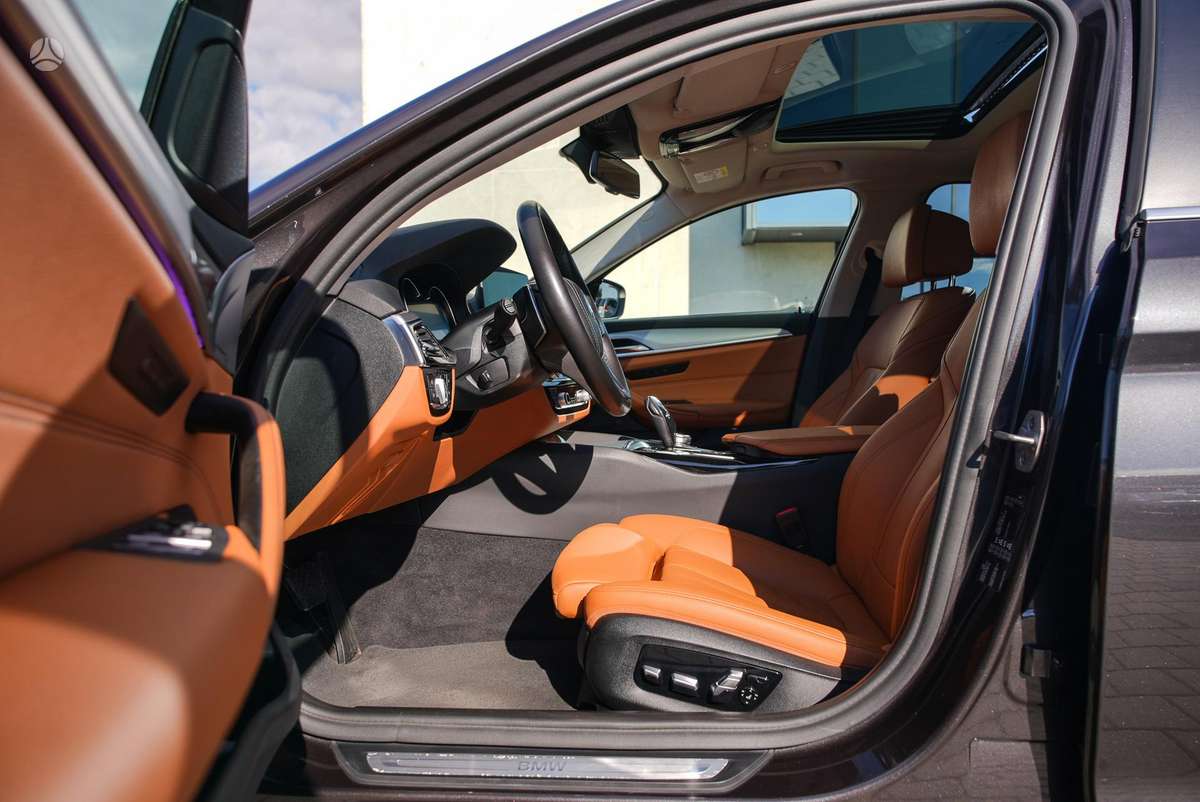 BMW 525, 2.0 l., Седан