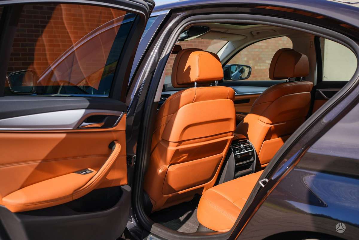BMW 525, 2.0 l., Седан