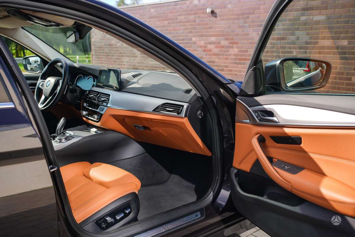 BMW 525, 2.0 l., Седан