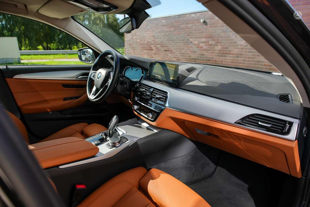 BMW 525, 2.0 l., Седан