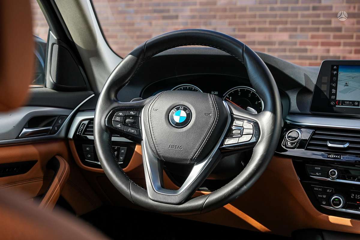 BMW 525, 2.0 l., Седан